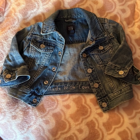 Like new Jean Jacket - Picture 1 of 1